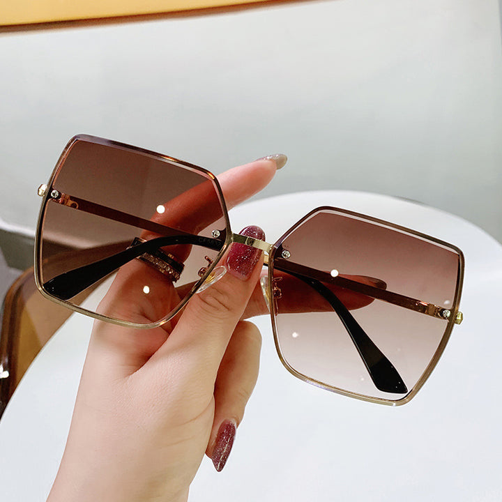 Ladies fashionable square sunglasses with polarized lenses Kalsten