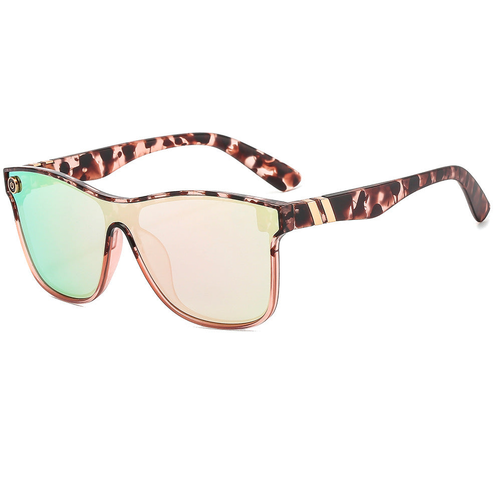 Fashion-Forward Retro-Inspired Sunglasses Kalsten