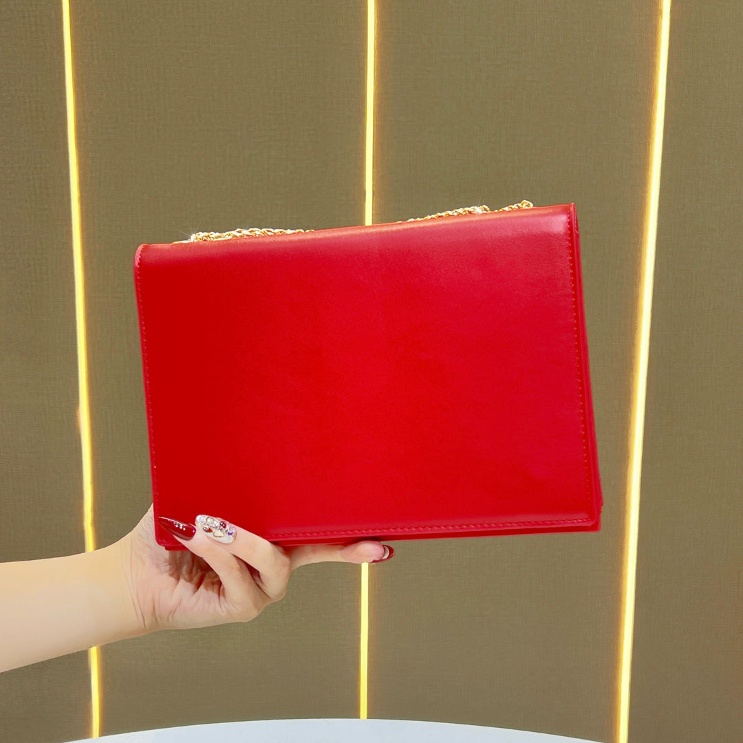 Minimalist Envelope Clutch