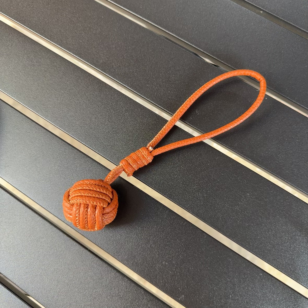 Multifunctional Knot Keychain Accessory Kalsten