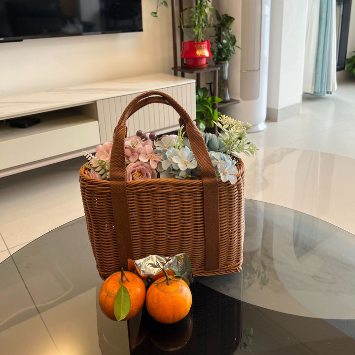 Elegant Woven Picnic Basket Kalsten