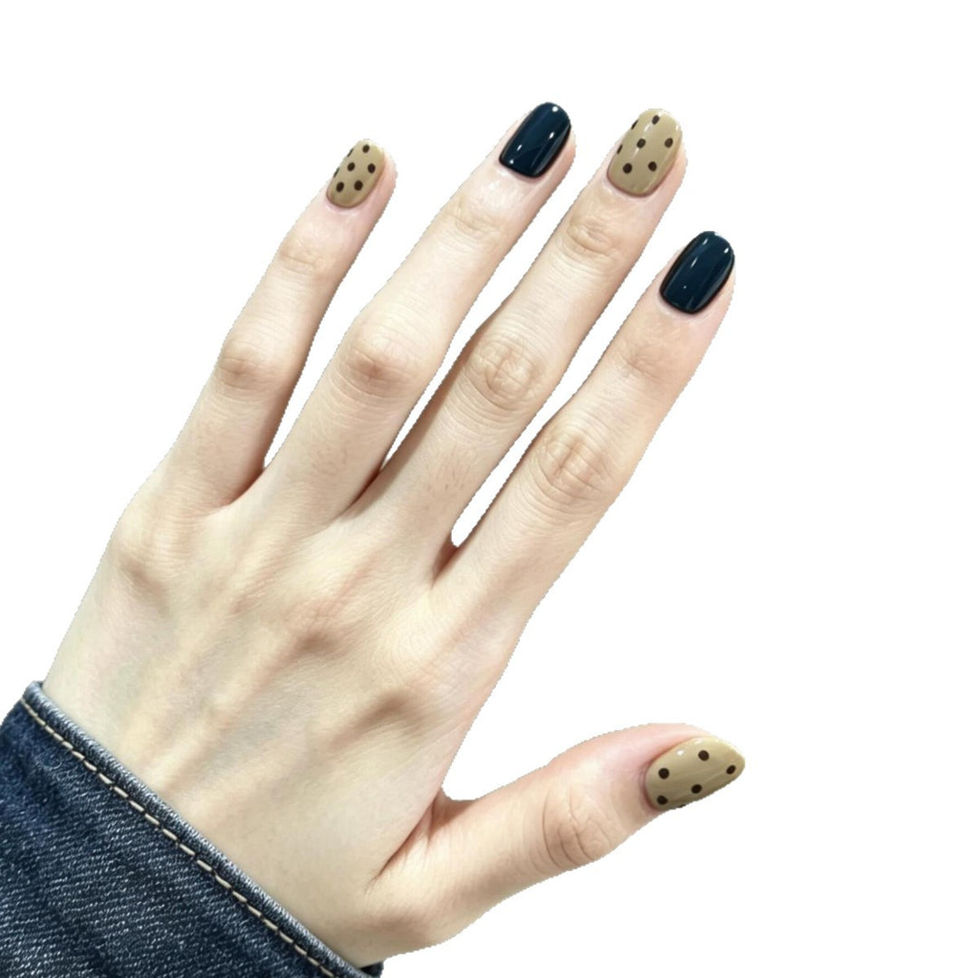 Artistic Nail Design