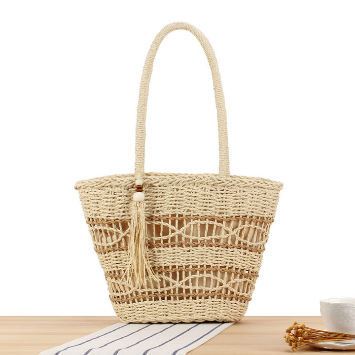 Hand-knotted shopping bag made of natural weave with elegant tassel decoration Kalsten