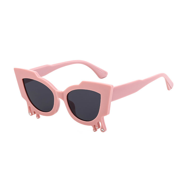 Women Exclusive Cat Eyes Sunglasses with Artistic Details Kalsten