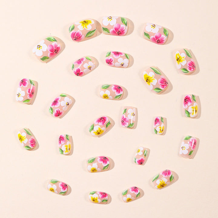 Floral-Themed 3D Nail Art Extensions Kalsten