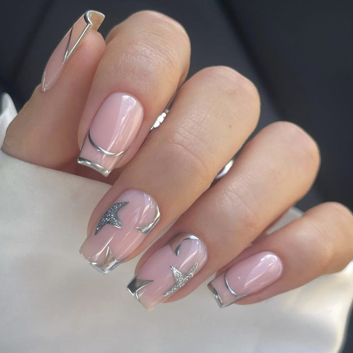 Elegant French Tip Nail Art Kalsten