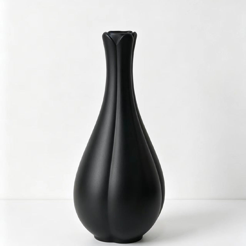 Elegant Minimalistic Tulip-Shaped Vase Kalsten