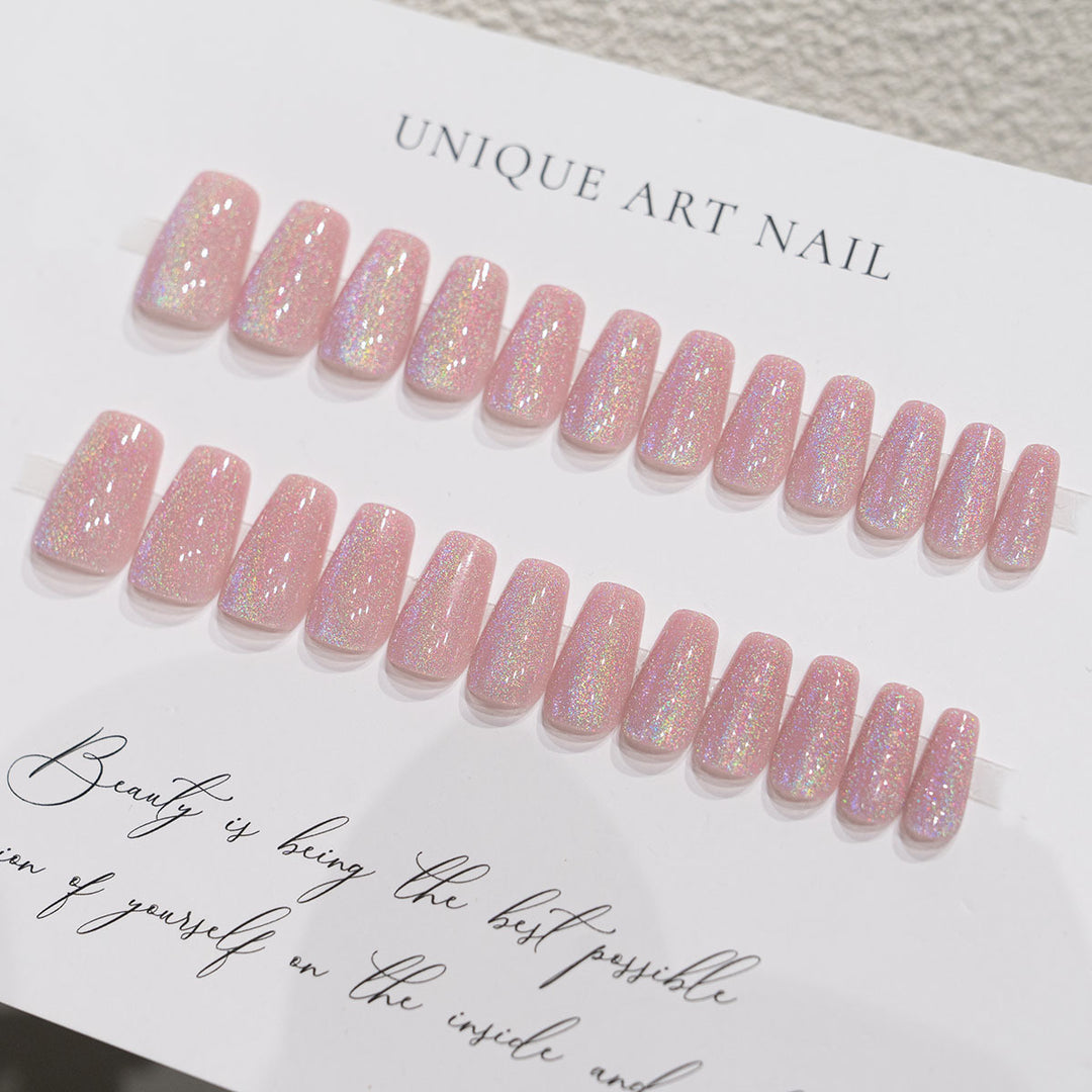 Shimmering Press-On Nail Art Set