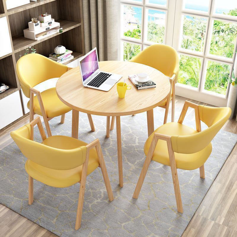 Dining chair with ergonomic upholstery and modern design Kalsten