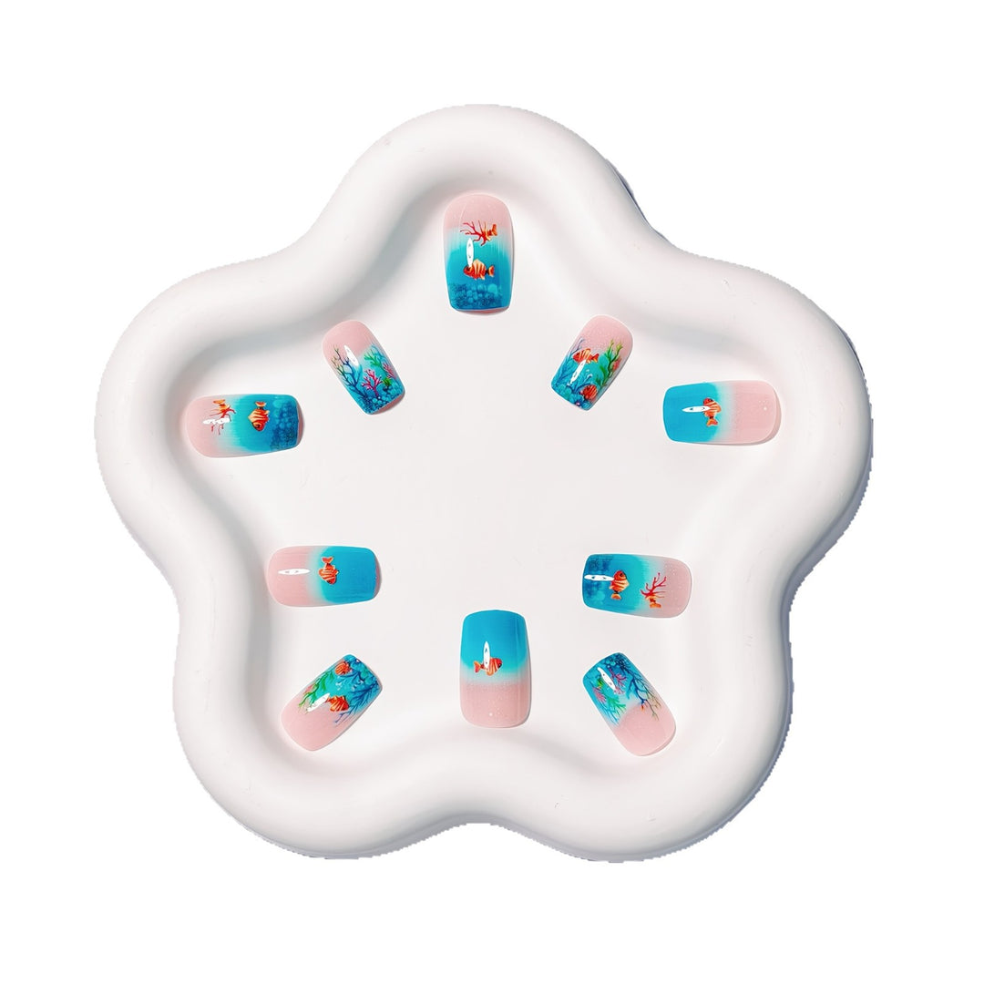 Ocean-Themed Artistic Nail Art Kalsten