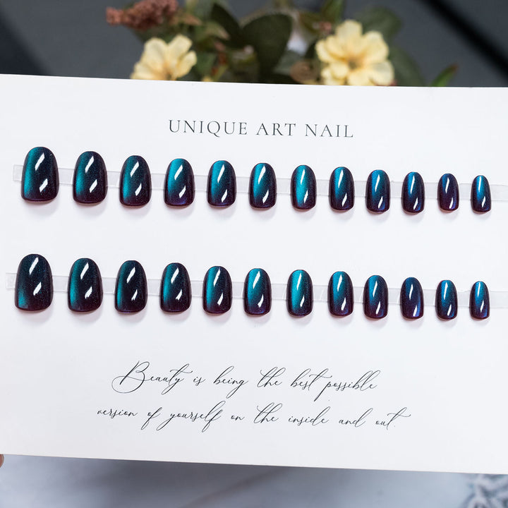 Glossy Press-On Nail Art Set