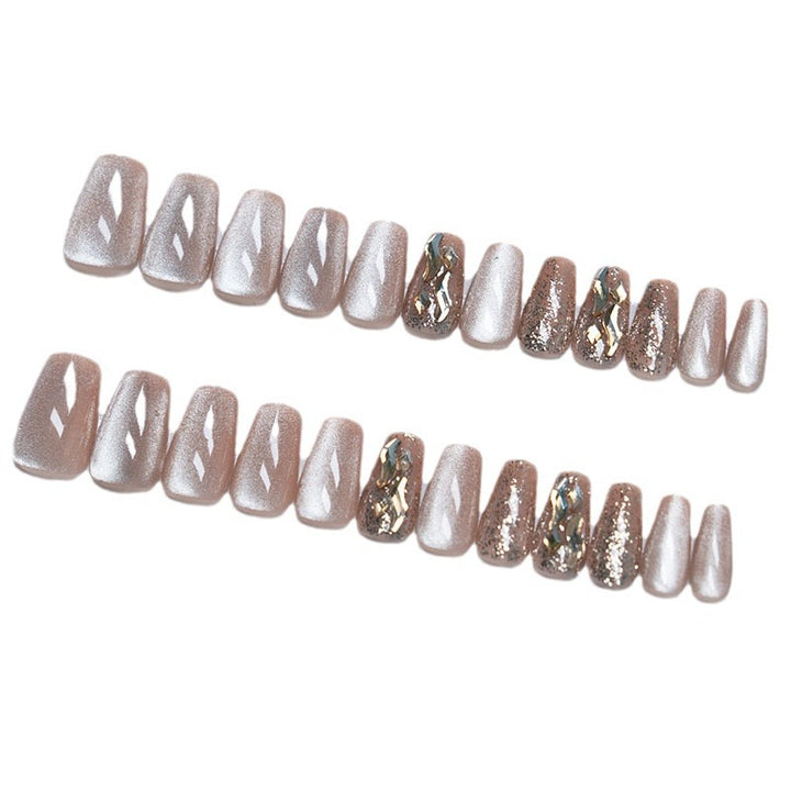 Glamorous Nail Art Extensions