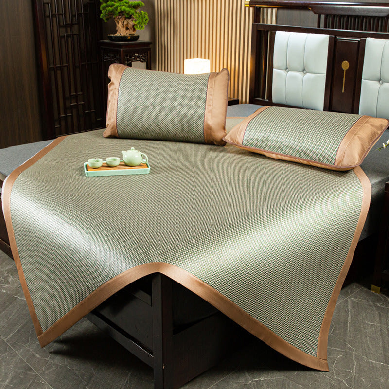 Women luxurious bedspread with elegant design Kalsten