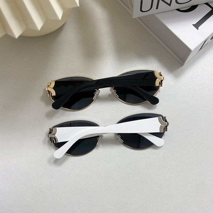 Fashionable Cat-Eye Sunglasses with Golden Frame Kalsten