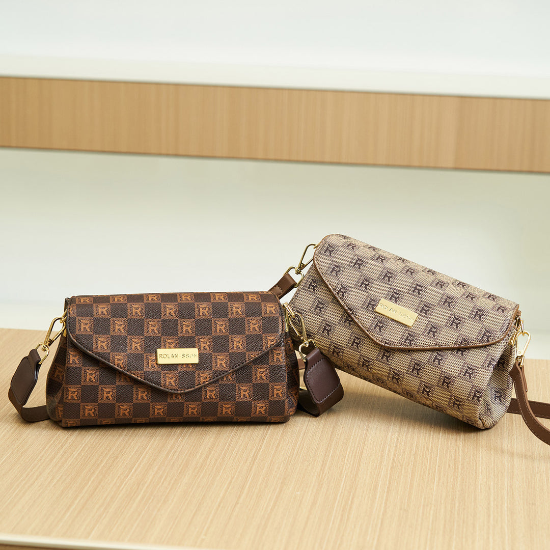 Elegant Chain-Detail Clutch Handbag