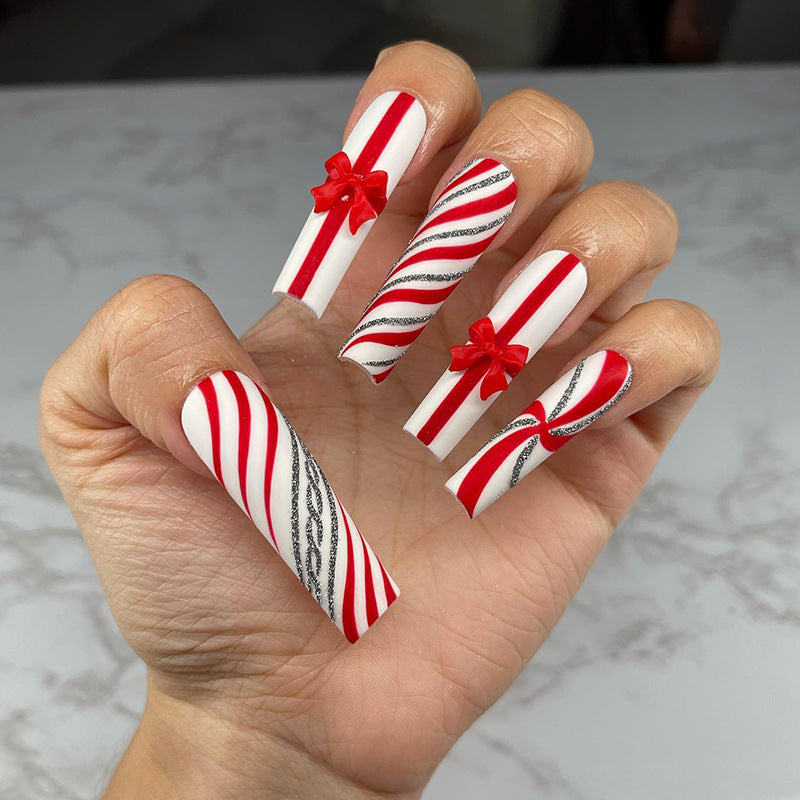 Holiday-Themed Festive Press-On Nail Art Set
