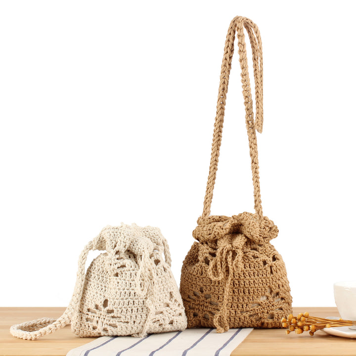 Hand-knotted shoulder bag with floral patterns Kalsten