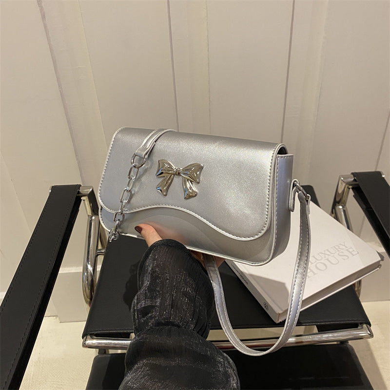 Elegant Bow-Detail Crossbody Bag