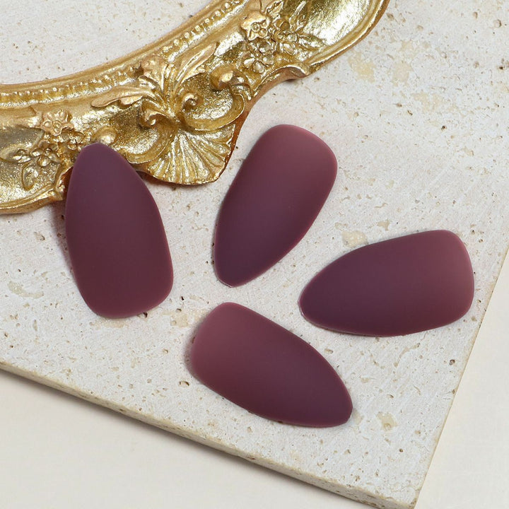 Matte Stiletto Press-On Nails Kalsten