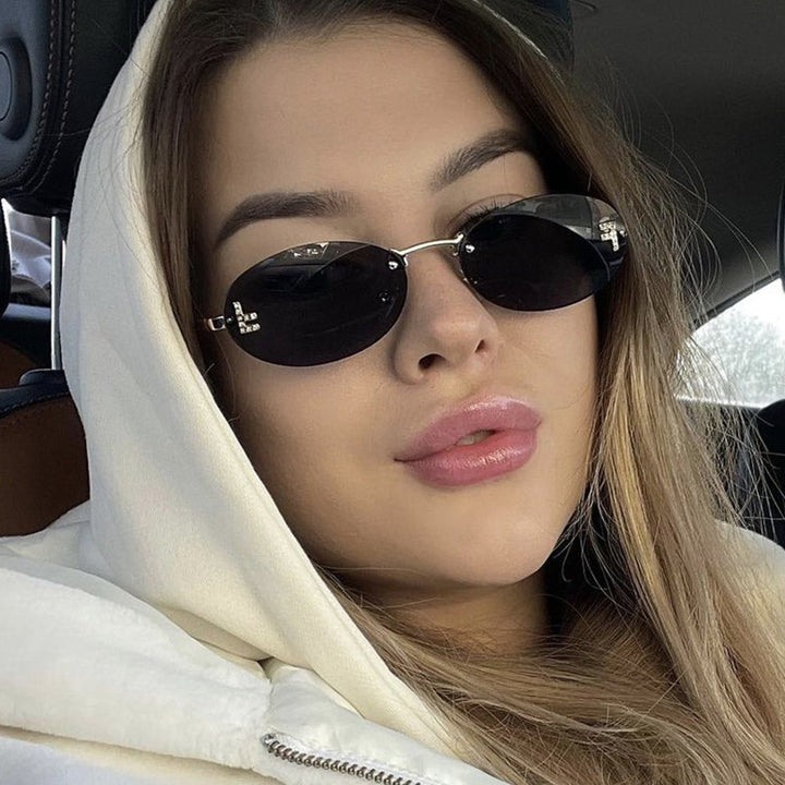 Women's fashionable sunglasses with elegant mirrored lens front and delicate metal frame Kalsten