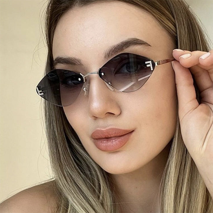Women's geometric sunglasses in an extravagant design with gradient lenses Kalsten