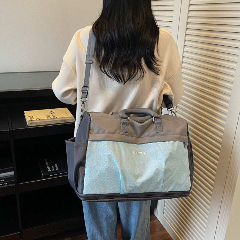 Multi-Pocket Travel Duffle Bag Kalsten
