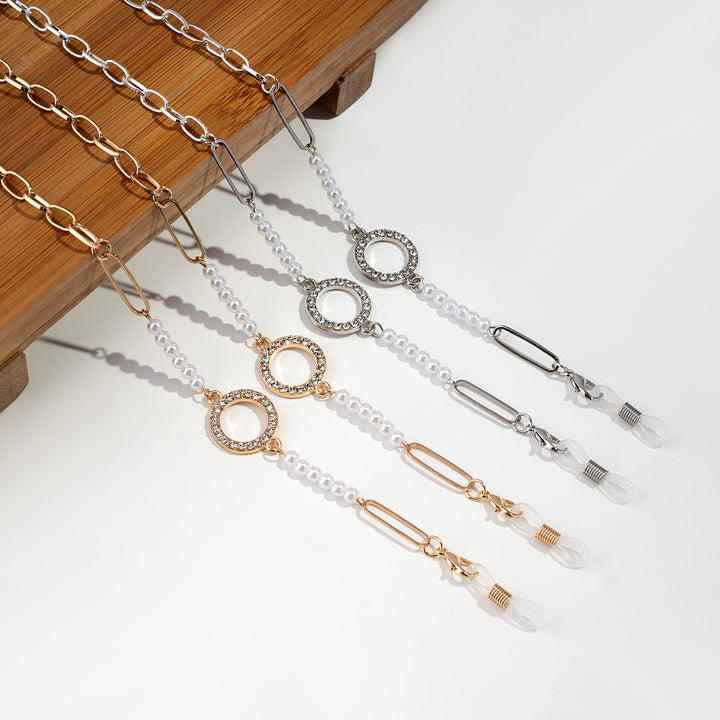 Glamorous Pearl-Embellished Eyewear Chain kalsten