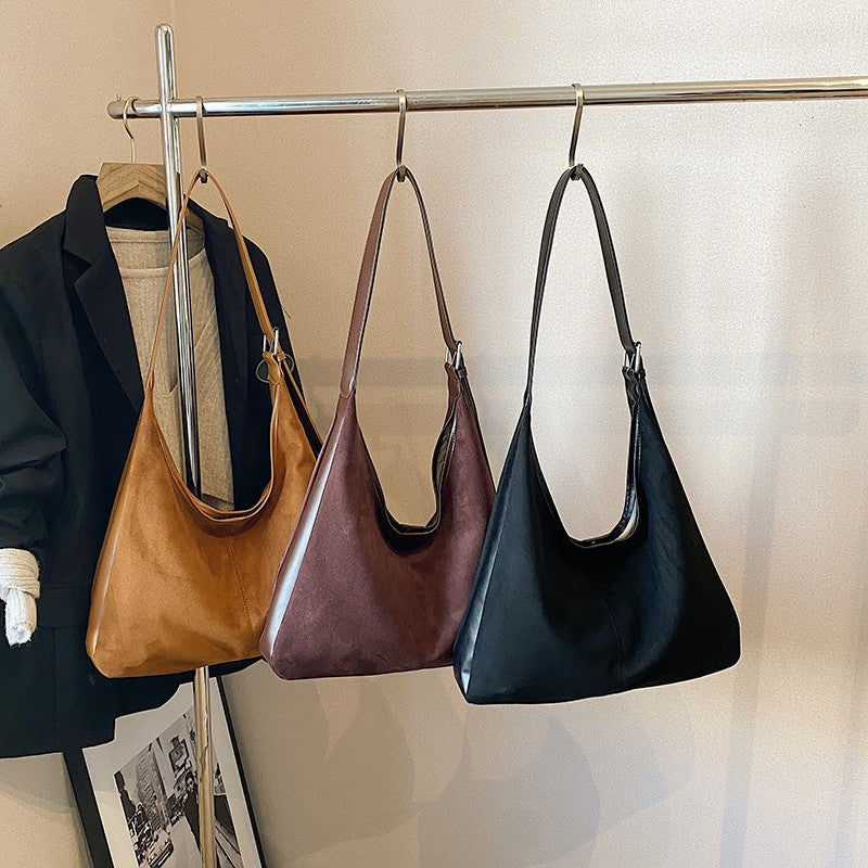 Elegant and Versatile Shoulder Bag Kalsten