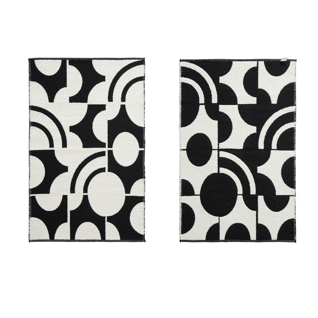 Modern runner rug with checkerboard and line structure