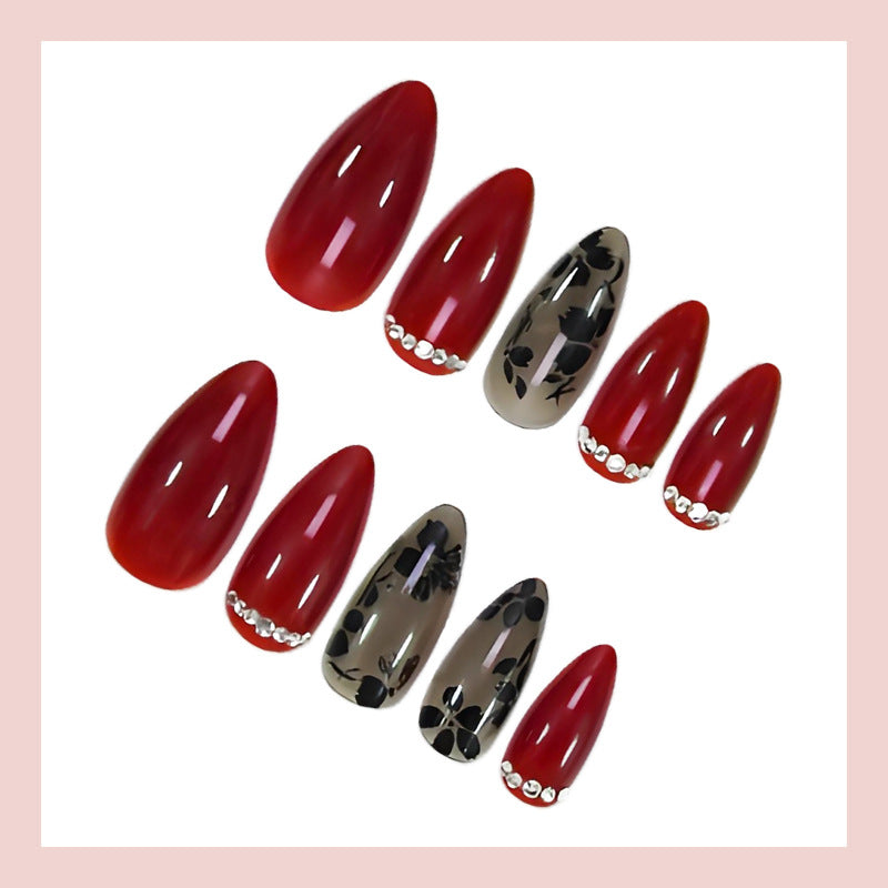 Art nail set with floral and glamorous accents Kalsten