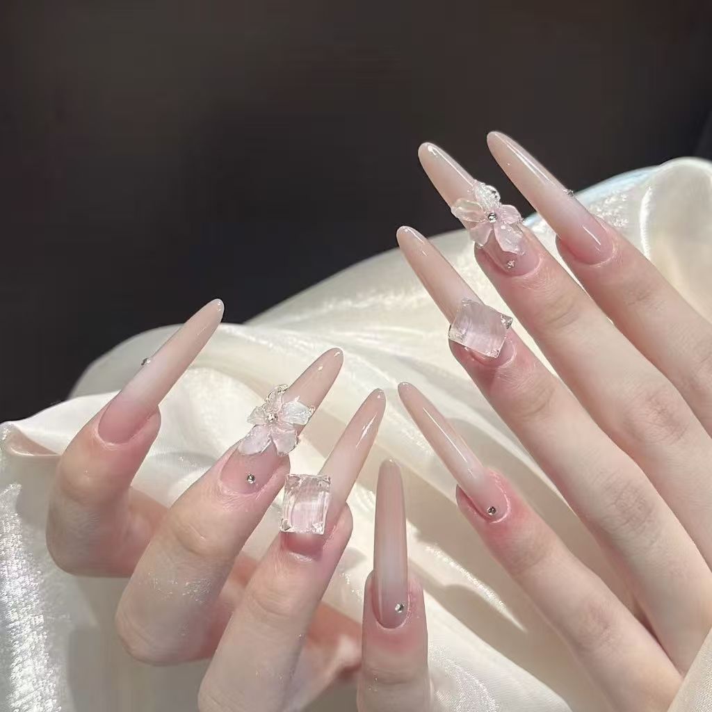 Stylish and Elegant Nail Extensions