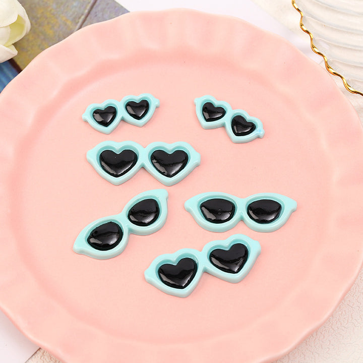 Decorative Heart-Shaped Sunglasses Clips Kalsten