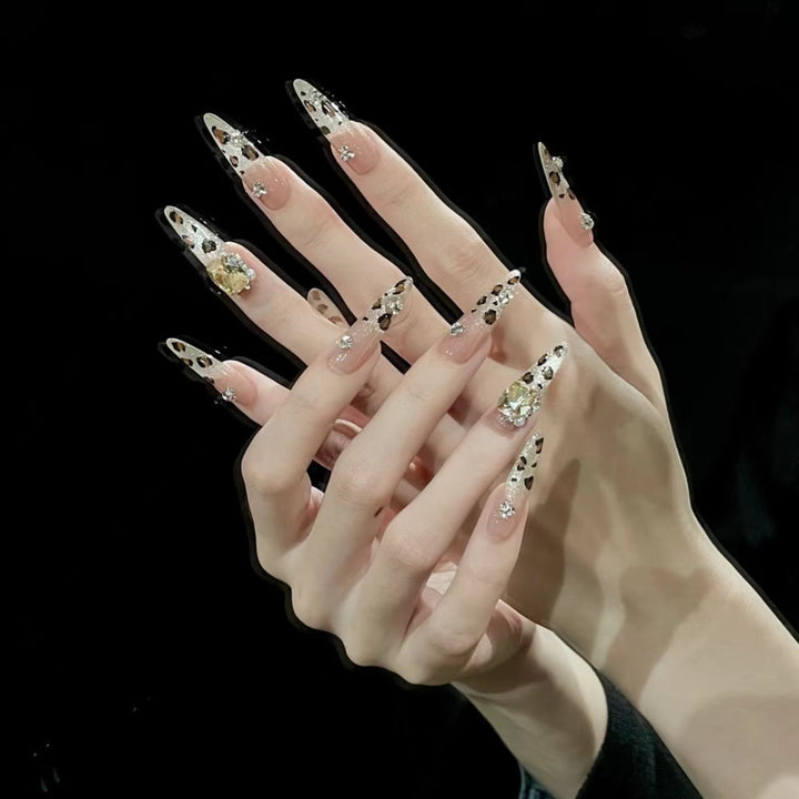 Elaborate Artistic Press-On Nail Set Kalsten