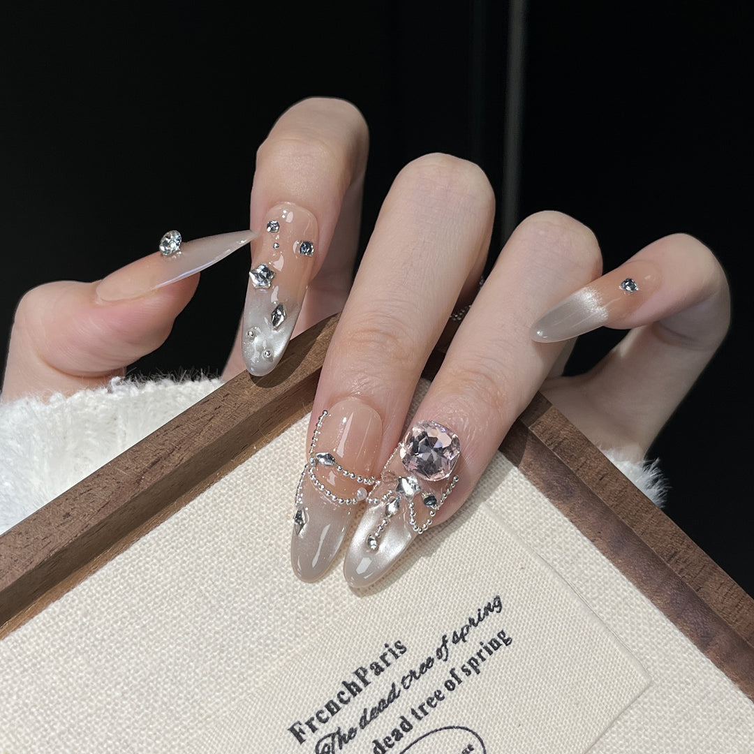 Luxury Rhinestone-Embellished Nail Art Extensions Kalsten