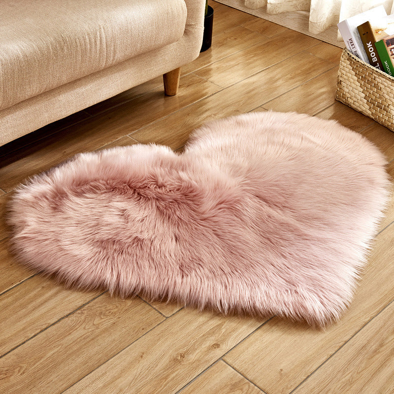 Plush Heart-Shaped Area Rug Kalsten