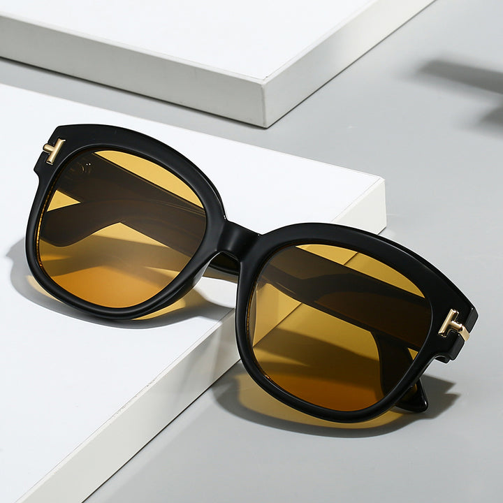 Chic Oversized Frame Sunglasses Kalsten