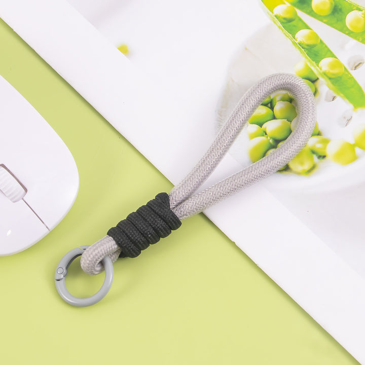 Versatile Paracord Keychain Holder Kalsten
