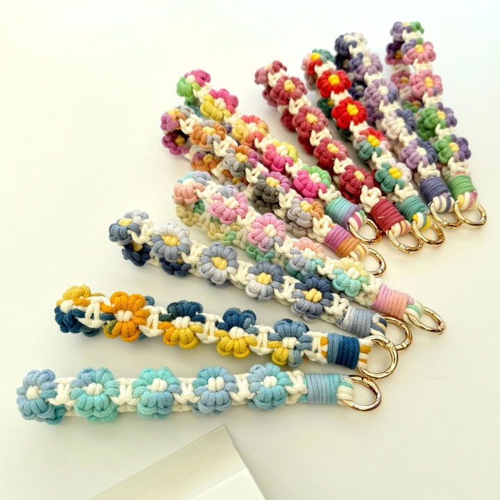 Handcrafted Macrame Keychain Holder Kalsten