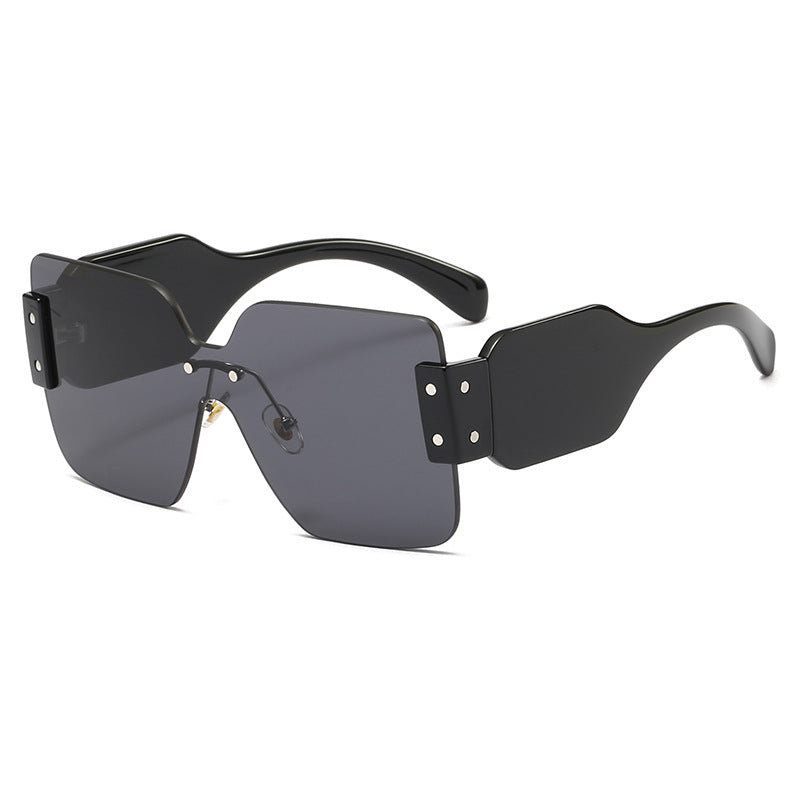 Women's fashionable flat sunglasses with creative design Kalsten