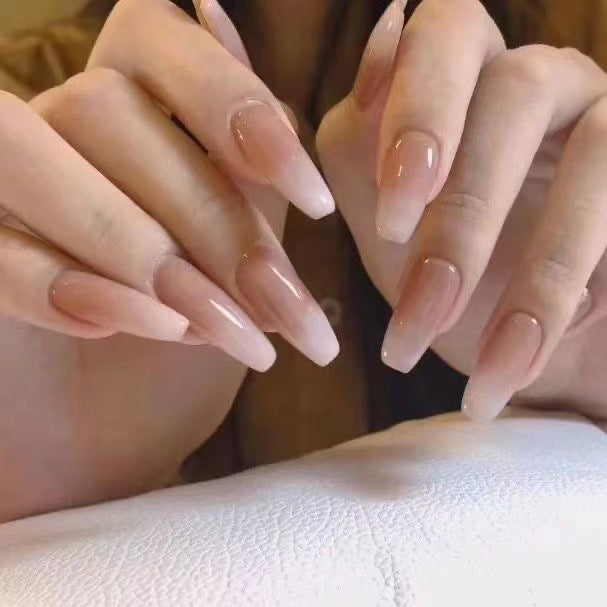 Sophisticated Long-Lasting Gel Nail Tips