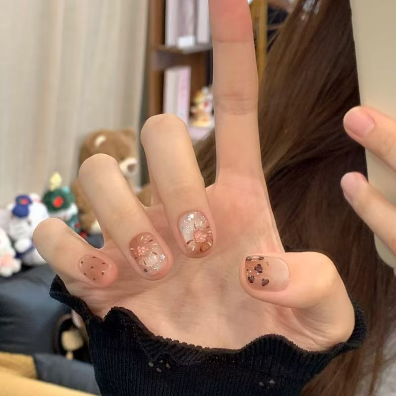 Artistic Press-On Nail Extensions