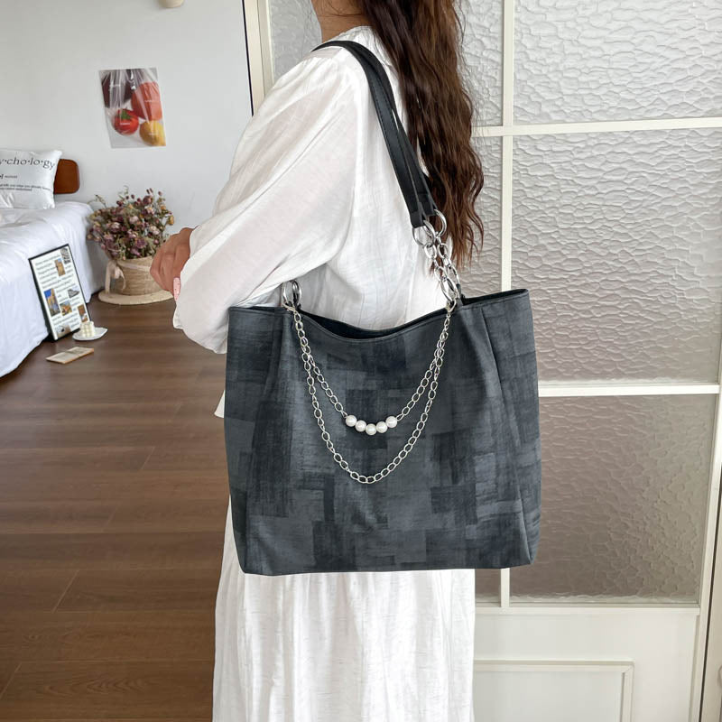 Chic Textured Shoulder Tote
