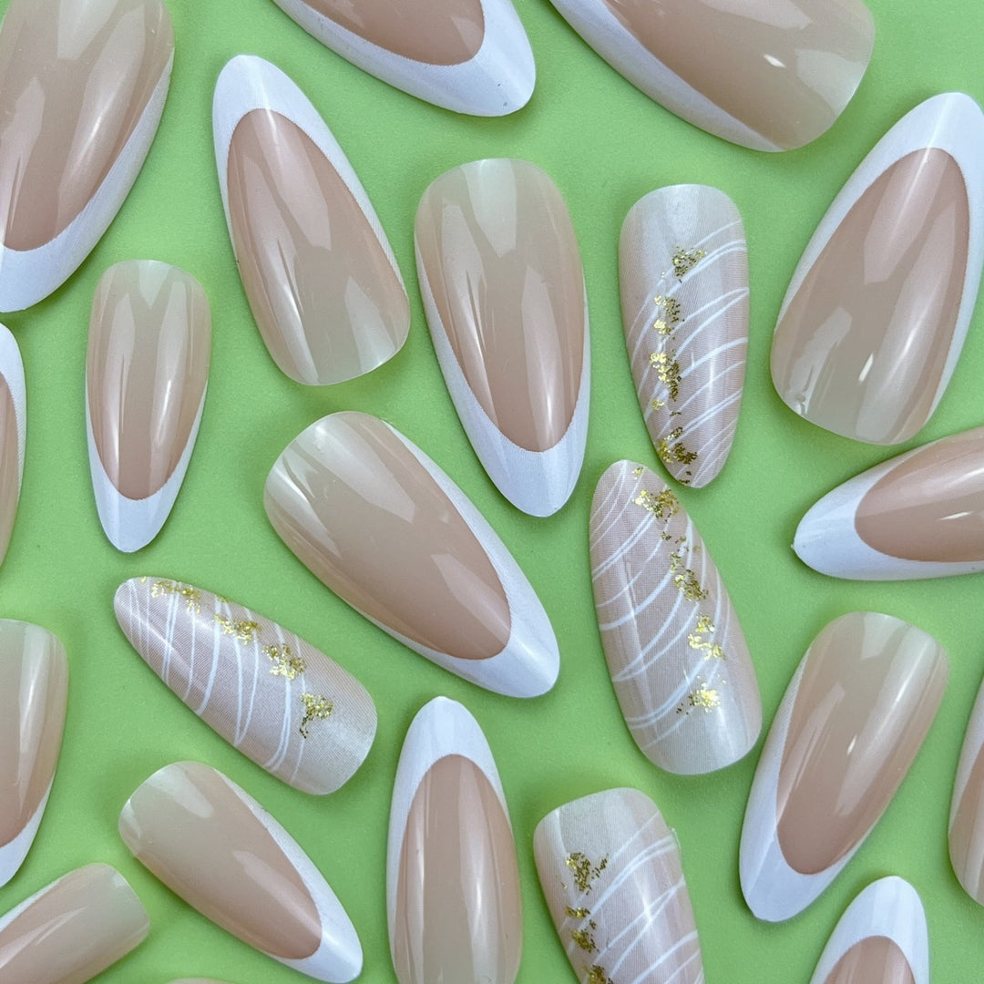 Elegant Almond-Shaped Nail Extensions Kalsten