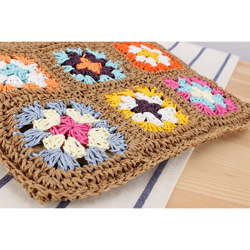 Hand-knotted shoulder bag with colorful floral pattern Kalsten