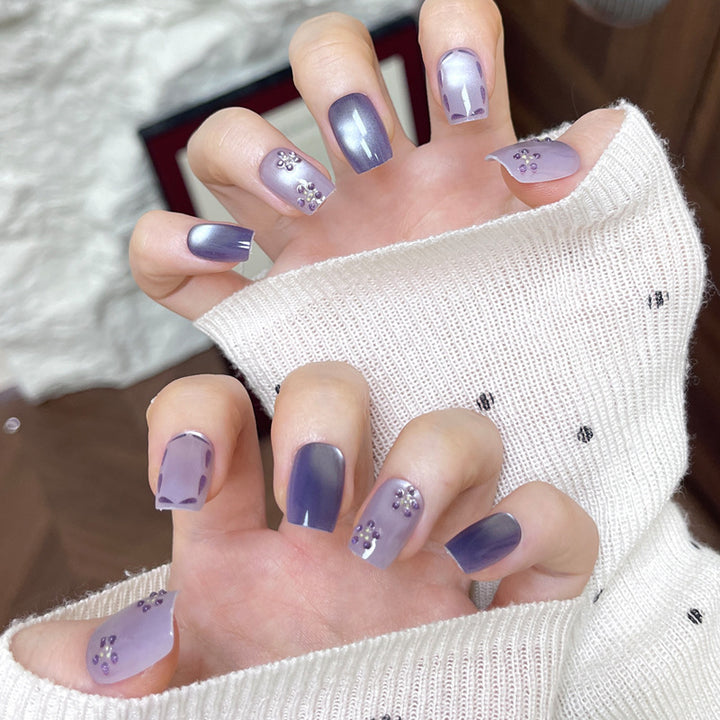 Elegant Rhinestone-Embellished Press-On Nail Art Kalsten