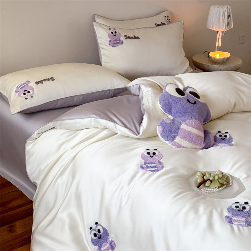 luxurious cotton satin bedding set with embroidered teddy bear appliqués