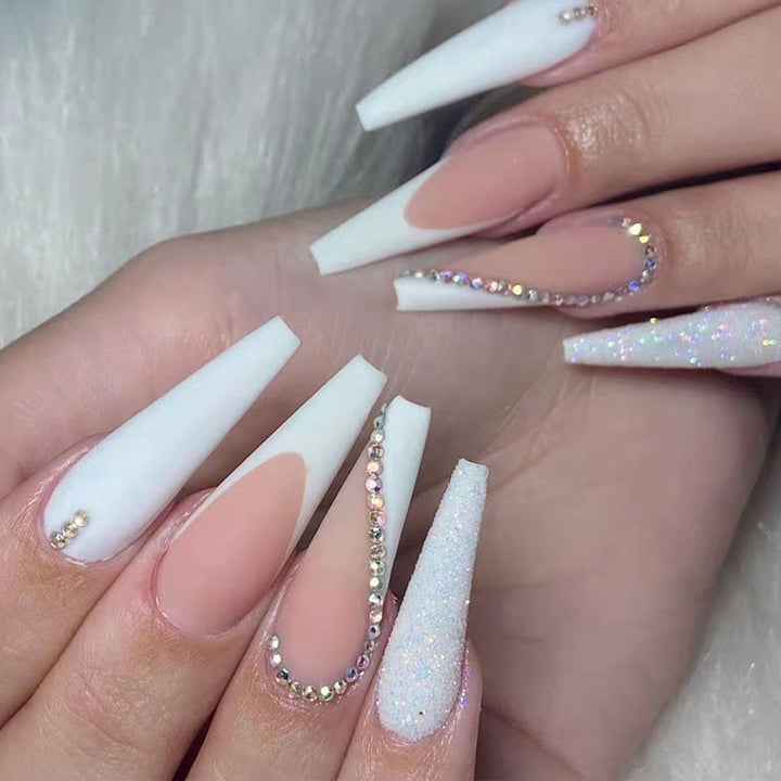 Artificial Nail Set with Elegant Rhinestone Decorations Kalsten