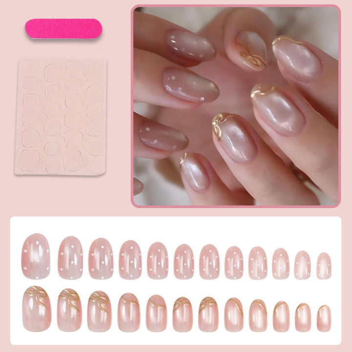 Artificial nail set with shimmering accents and elegant gold embellishments Kalsten