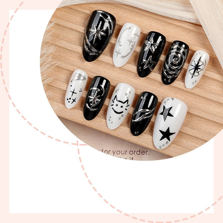 Nail art set with creative star motifs and sparkling accents Kalsten