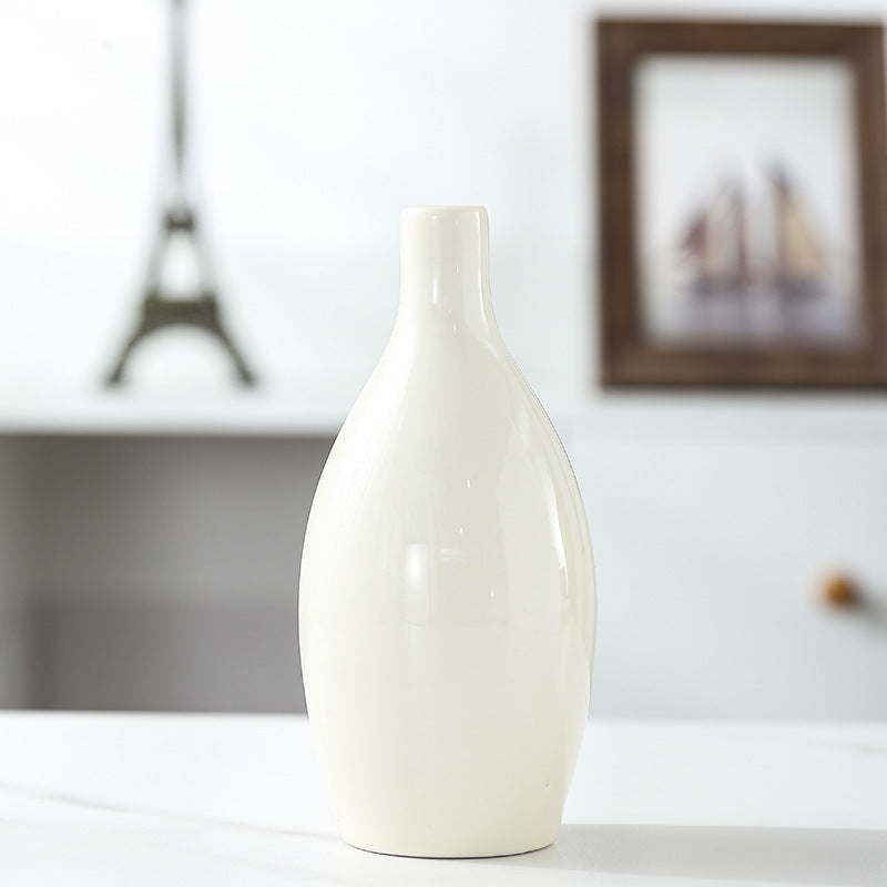 Elegant Decorative Ceramic Vessel Kalsten